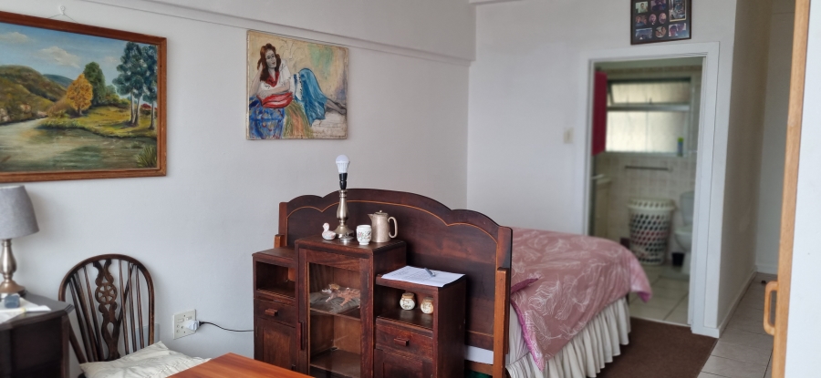 1 Bedroom Property for Sale in Quigney Eastern Cape